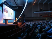 Antwerpen keynote speaker 2500 attendees